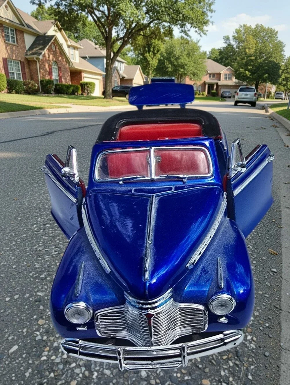 Welly 1941 Chevrolet Special Deluxe diecast model car Blue/ Red
